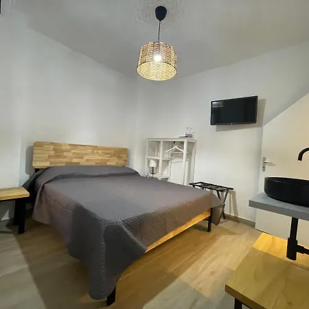 Arbaria Guest house *